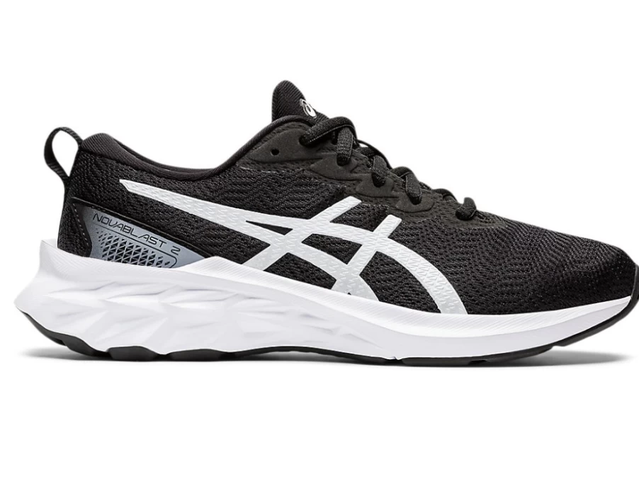 ASICS Kids NOVABLAST 2 Running Shoes - Black/White - Grade School Sneakers